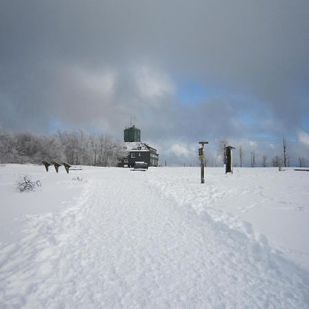Ferienwohnungen Landgasthof Gilsbach Winterberg Bagian luar foto