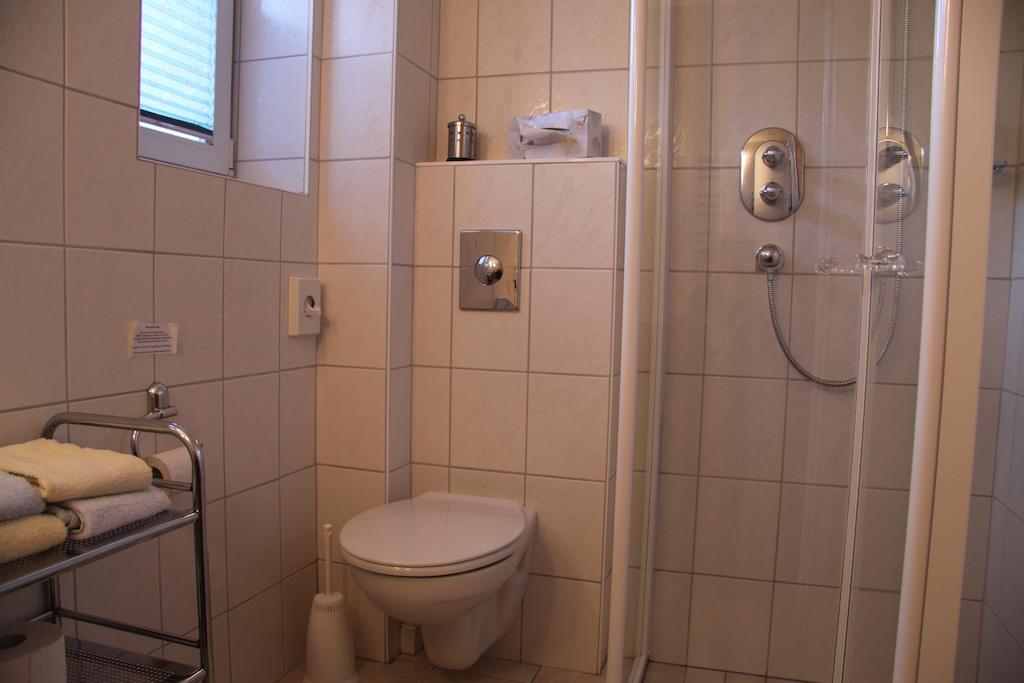 Ferienwohnungen Landgasthof Gilsbach Winterberg Ruang foto