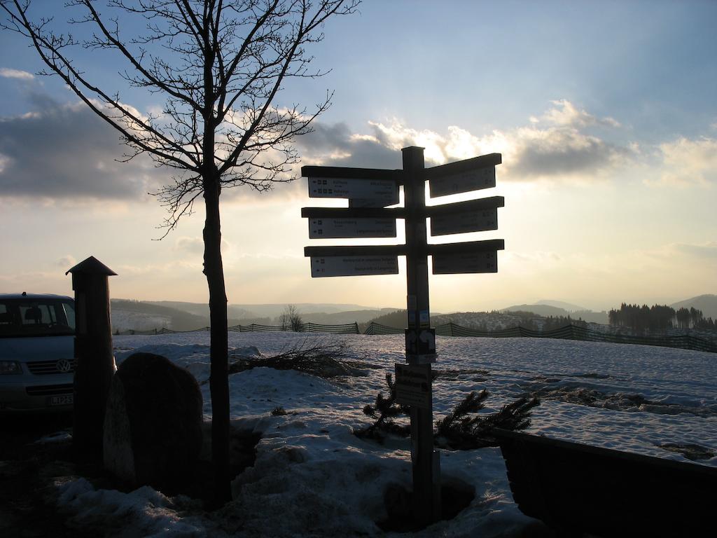 Ferienwohnungen Landgasthof Gilsbach Winterberg Bagian luar foto